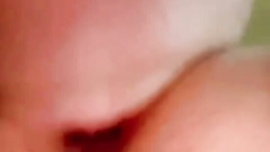 Лижу киску шлюшке