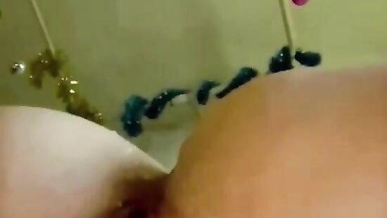 Лижу киску шлюшке