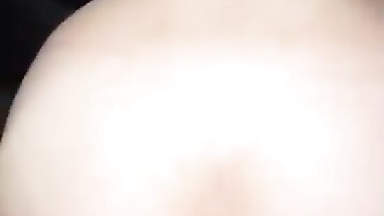 Трахнул одну милфетку в машине