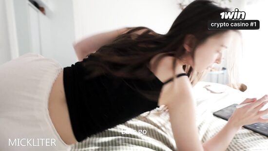 Целые штаны такой милашке ни к чему