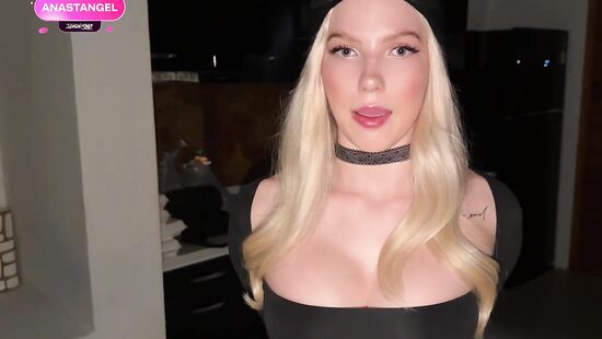 Руки вверх, член пистолетом!