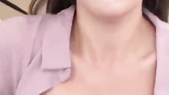 Вот тебе и торчащие сиськи