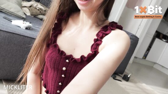 Ногу свело, да и член поднялся