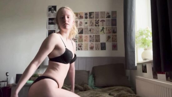 Блондинка 2))