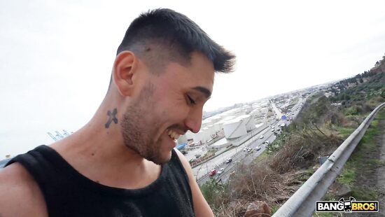 А сальто на член можешь?