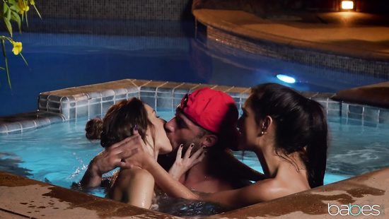 За крепкий член тренера по теннису необходимо постоянно бороться