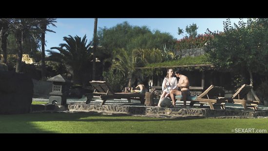 Бокал вина и девушка пизде не хозяйка